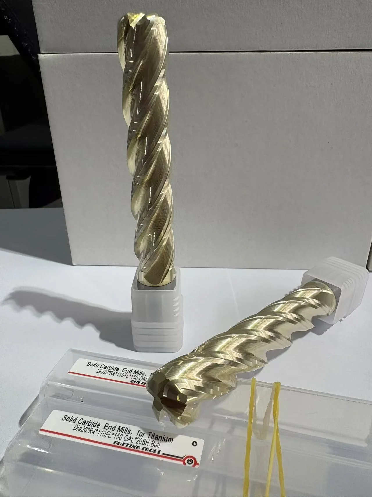 Flute and cutting-edge detail of existing 20 mm ZrN-coated carbide end mills